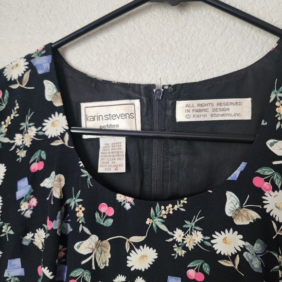 KARIN STEVENS x VINTAGE 90's moody floral cherry print in black 4 - Picture 6 of 9